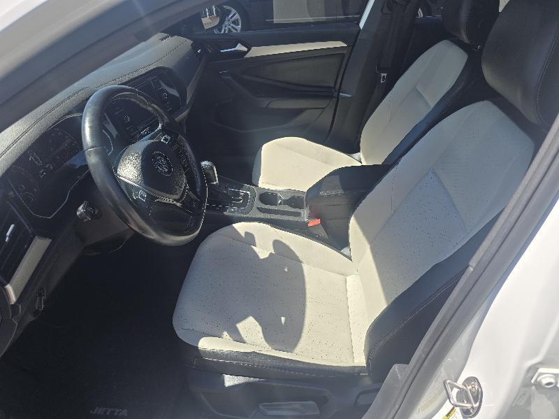 Volkswagen Jetta 1.4T R-Line 8A 2019