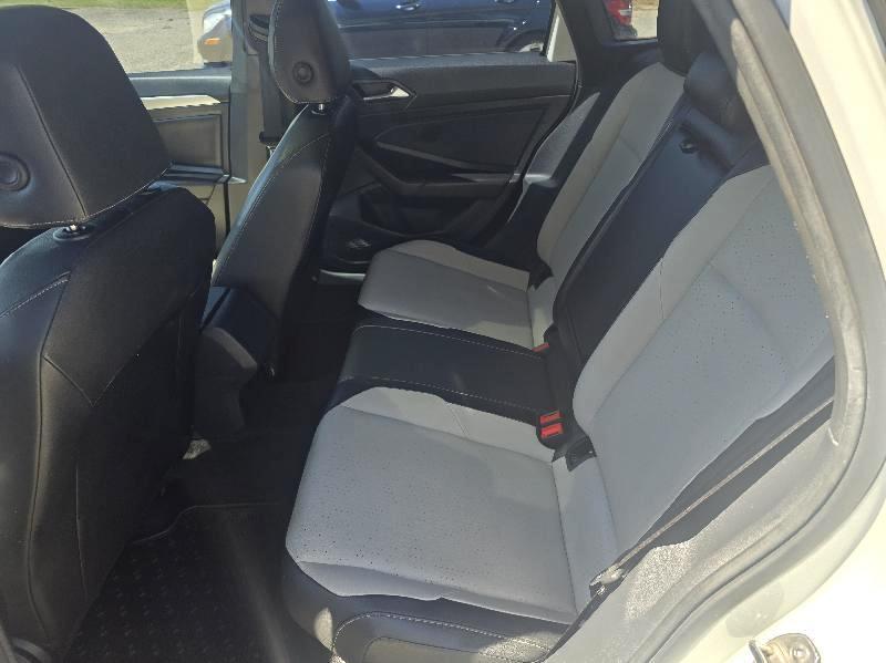 Volkswagen Jetta 1.4T R-Line 8A 2019