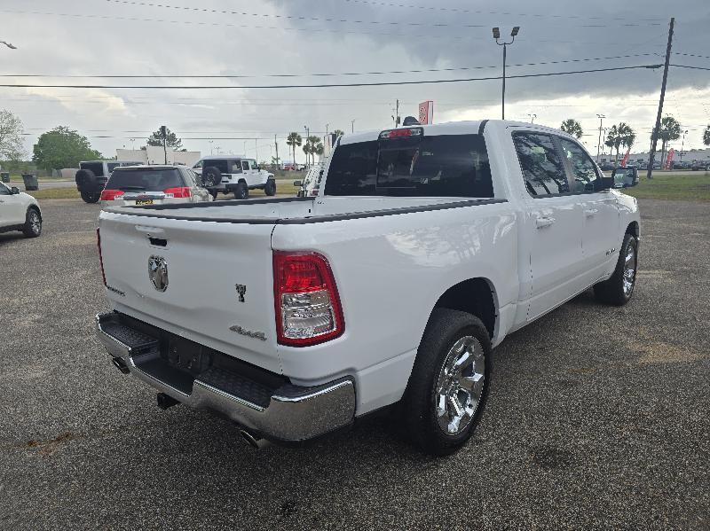 RAM 1500 Big Horn Crew Cab SWB 4WD 2022