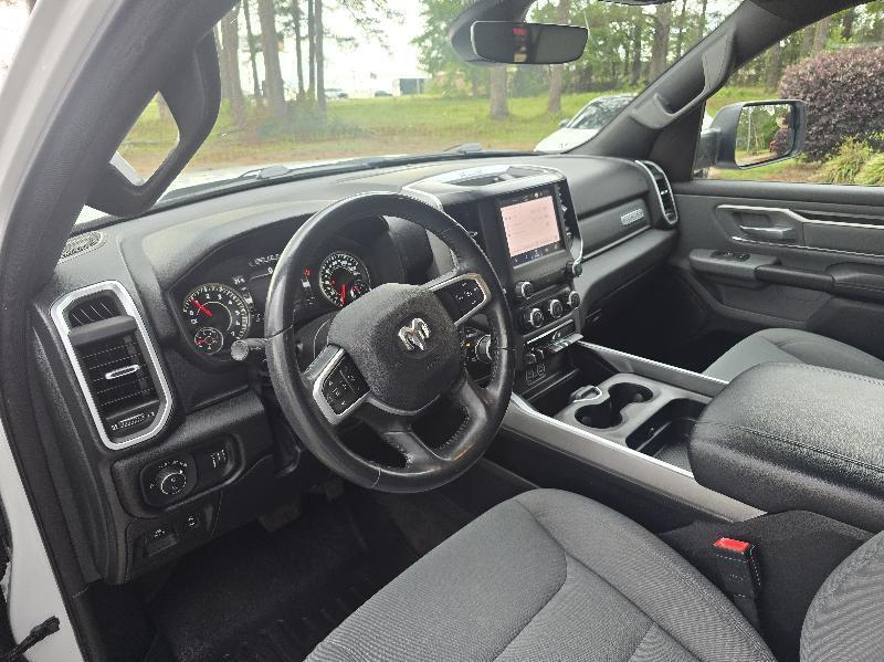 RAM 1500 Big Horn Crew Cab SWB 4WD 2022