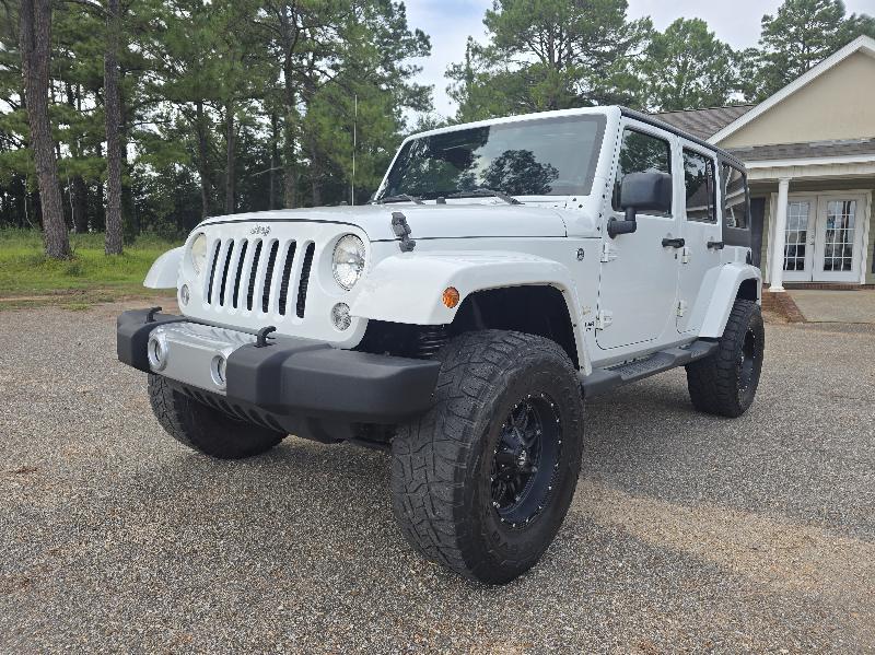 Jeep Wrangler Unlimited Sahara 4WD 2014