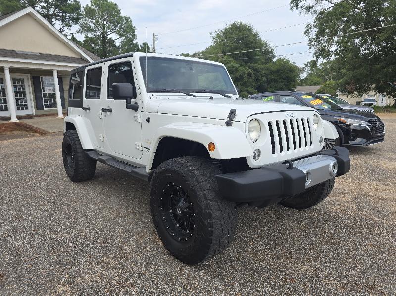 Jeep Wrangler Unlimited Sahara 4WD 2014