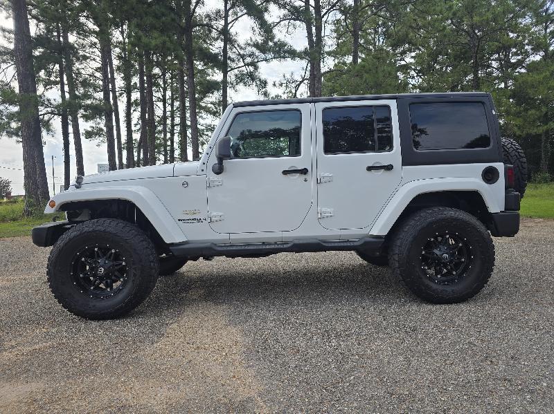 Jeep Wrangler Unlimited Sahara 4WD 2014