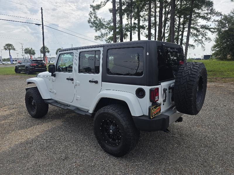 Jeep Wrangler Unlimited Sahara 4WD 2014