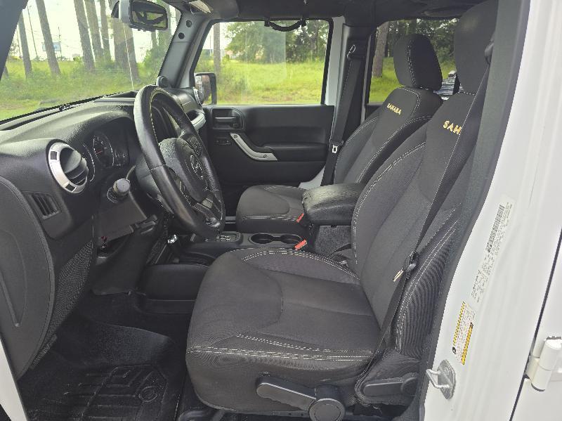Jeep Wrangler Unlimited Sahara 4WD 2014