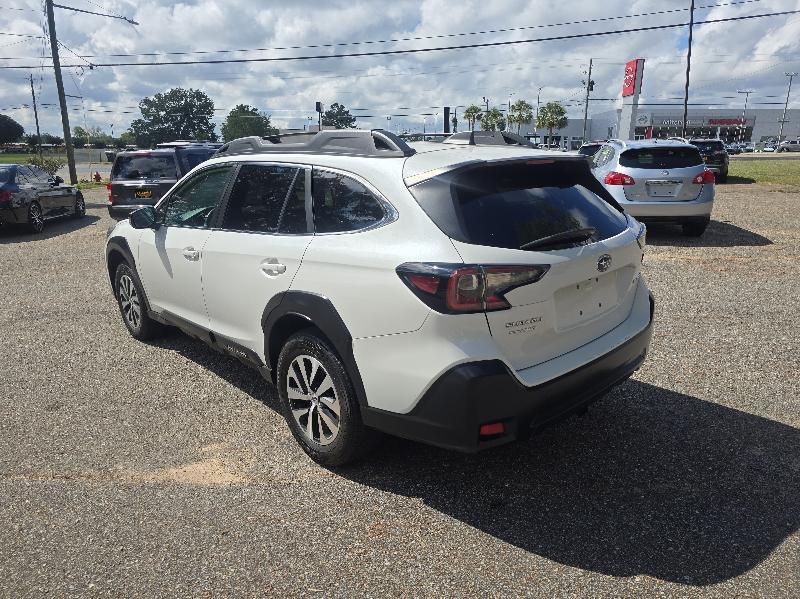 Subaru Outback Premium 2023