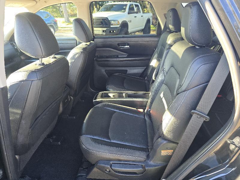 Nissan Pathfinder SL 2022
