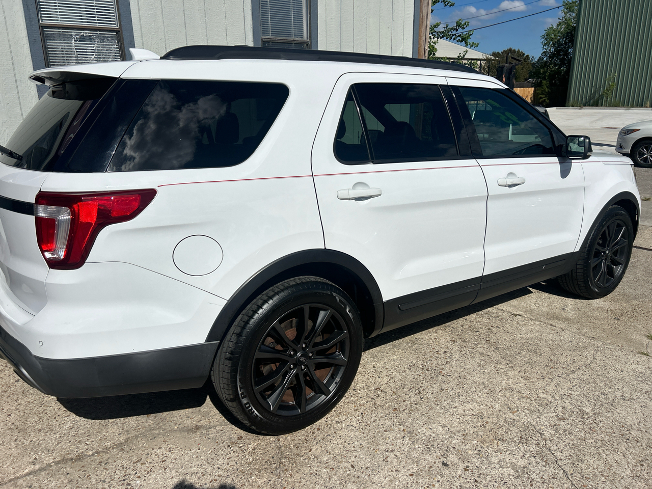 2017 Ford Explorer XLT FWD