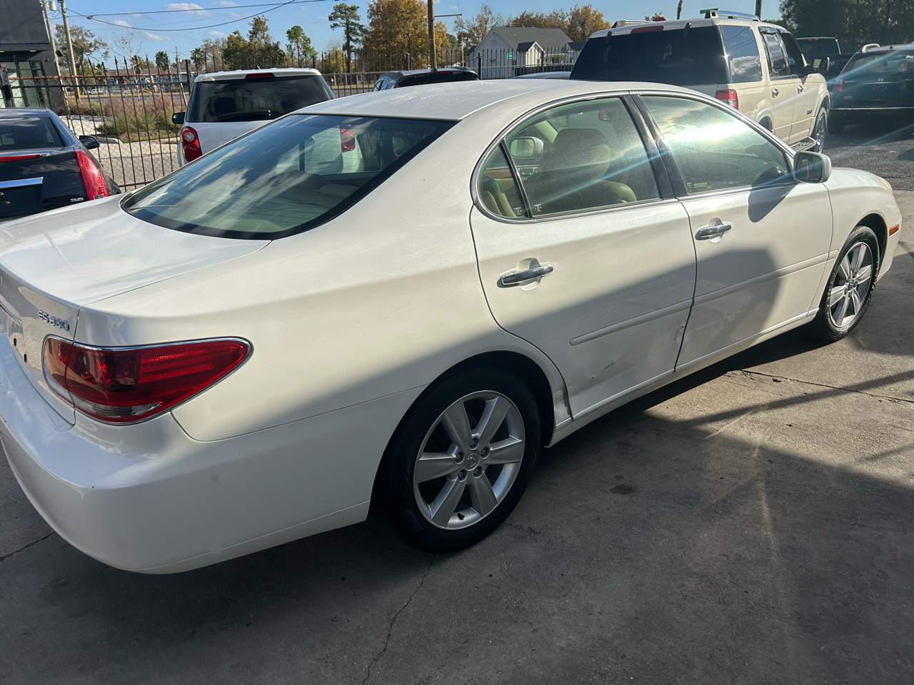 Lexus ES 330 4dr Sdn 2006