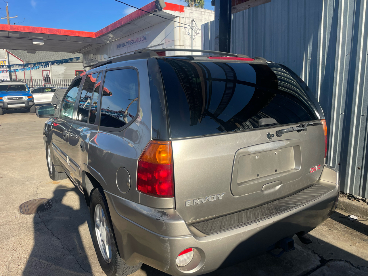 GMC Envoy 4dr 2WD SLE 2003
