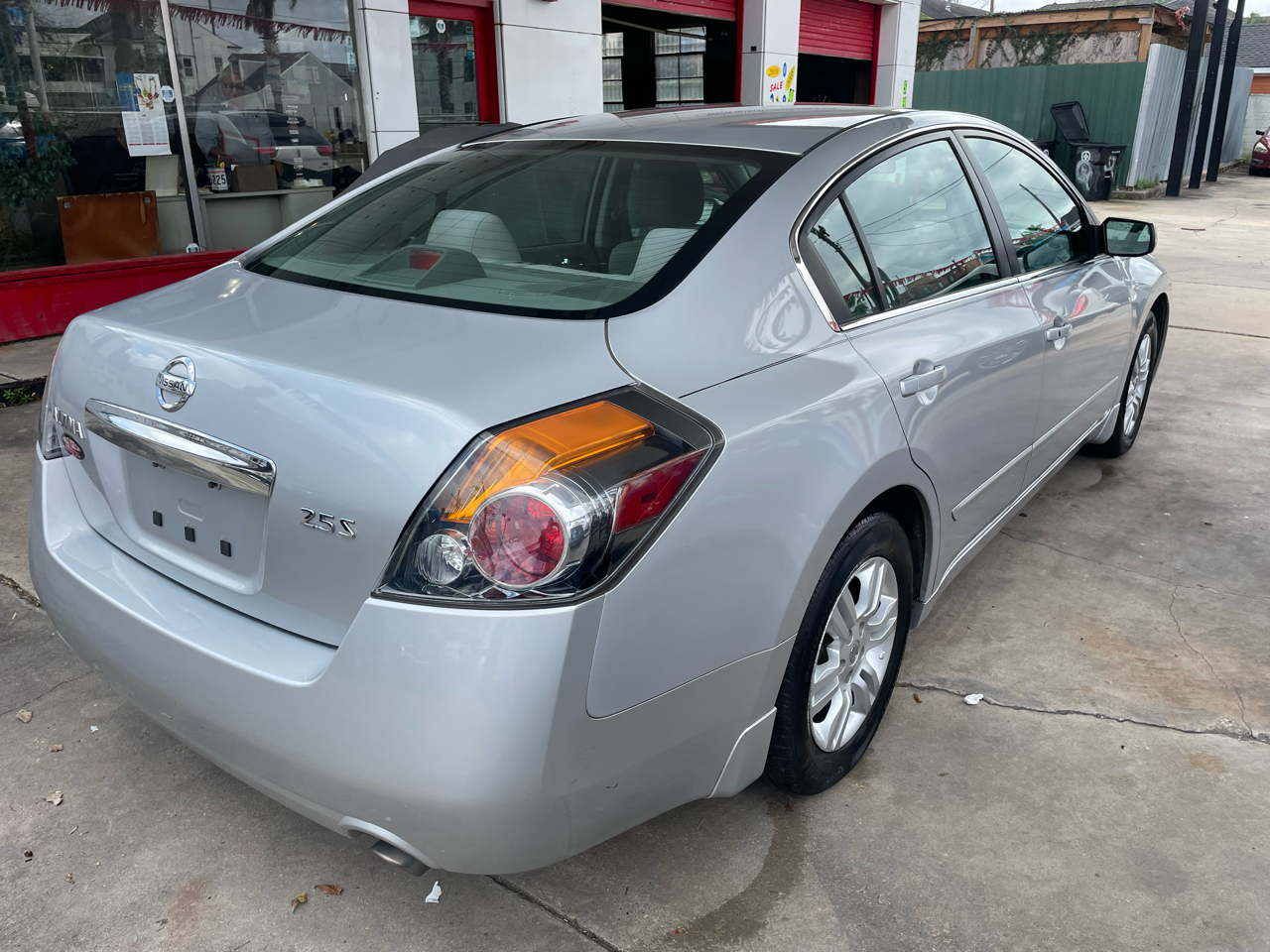Nissan Altima 4dr Sdn I4 CVT 2.5 S 2012