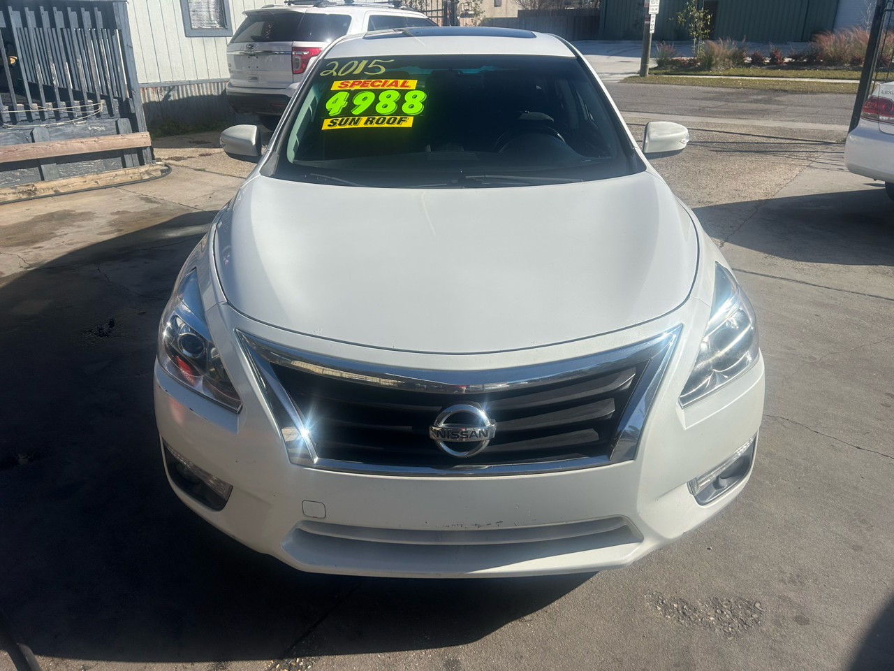 Nissan Altima 4dr Sdn I4 2.5 SV 2015