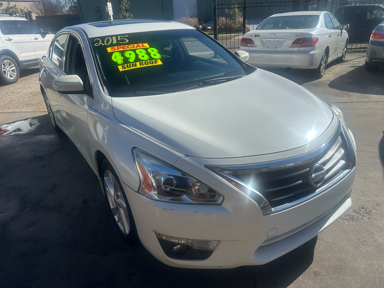 Nissan Altima 4dr Sdn I4 2.5 SV 2015