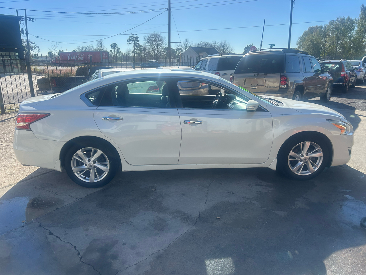 Nissan Altima 4dr Sdn I4 2.5 SV 2015