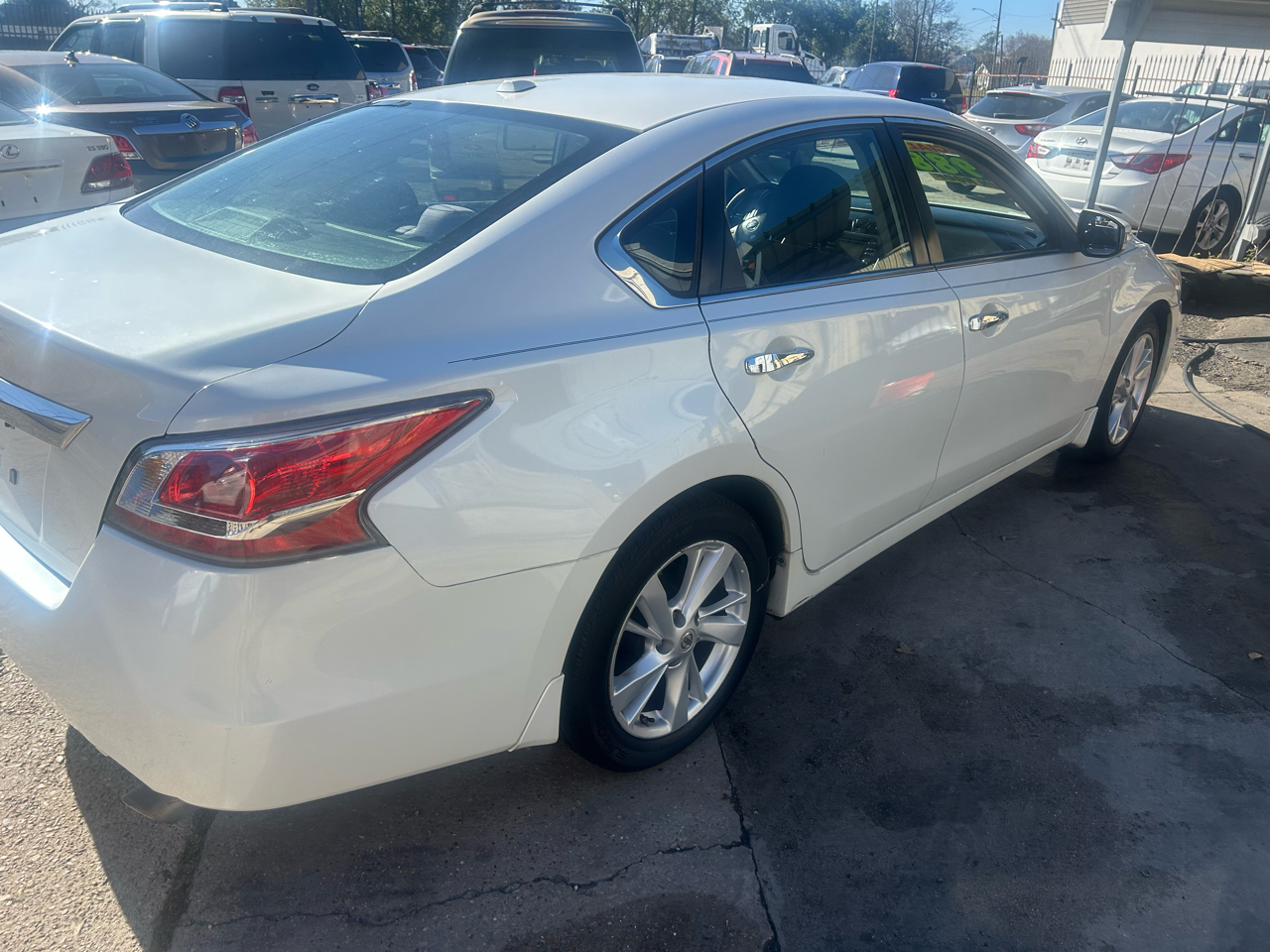 Nissan Altima 4dr Sdn I4 2.5 SV 2015