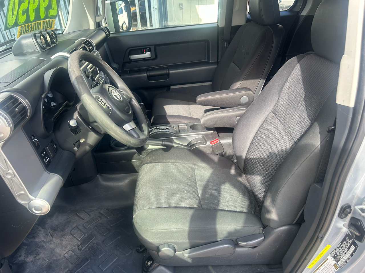 Toyota FJ Cruiser 4WD 4dr Man (Natl) 2014