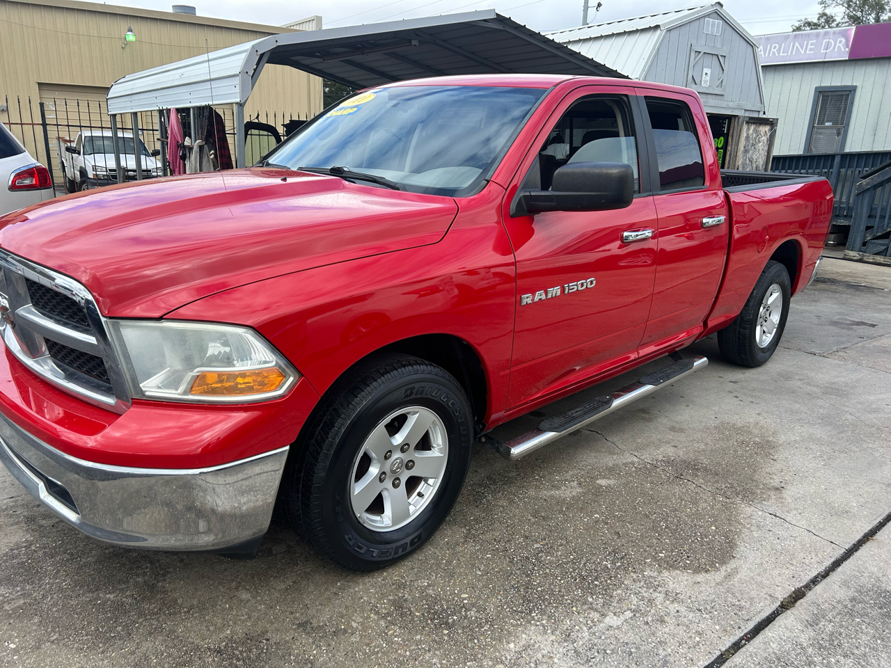 RAM 1500 2WD Quad Cab 140.5" SLT 2011