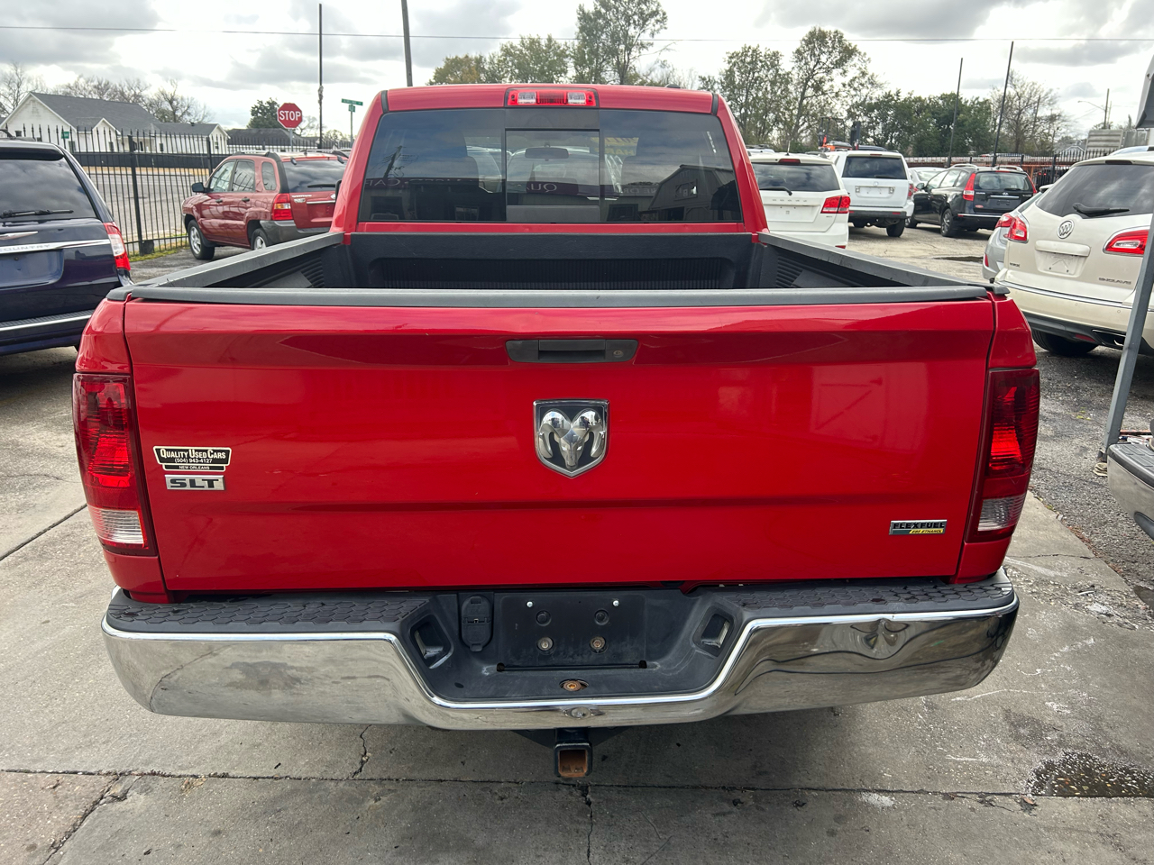 RAM 1500 2WD Quad Cab 140.5" SLT 2011