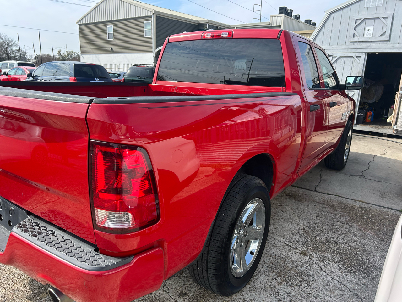 RAM 1500 2WD Quad Cab 140.5" Express 2015