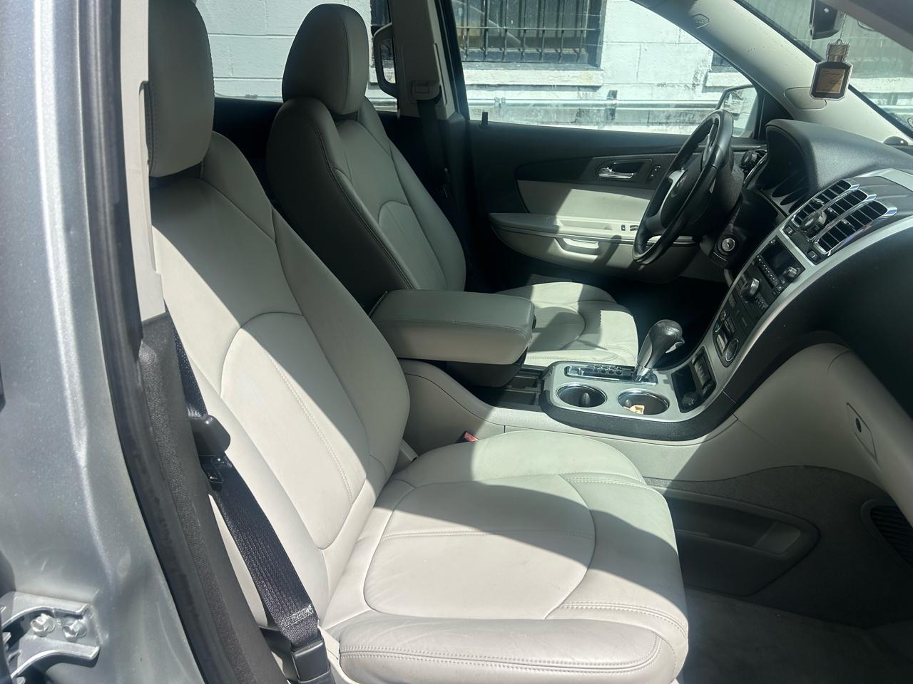 GMC Acadia FWD 4dr SLT1 2012