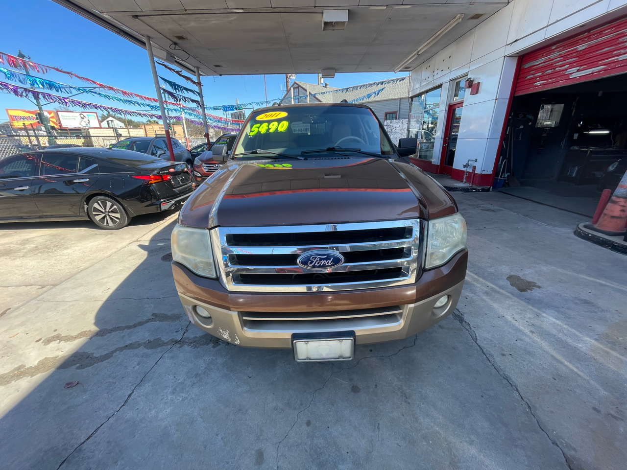 Ford Expedition EL 2WD 4dr King Ranch 2011