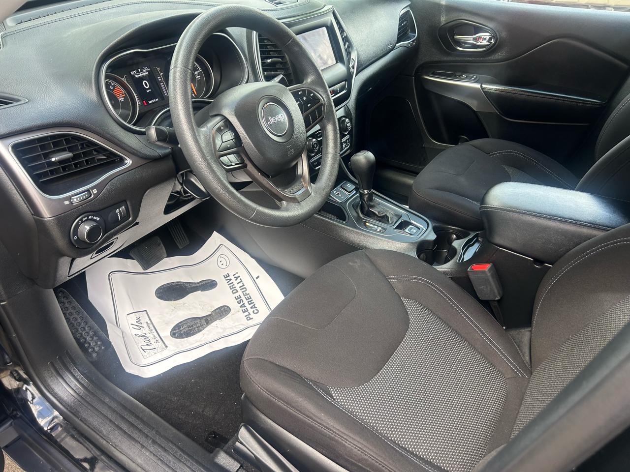 Jeep Cherokee Latitude FWD 2021