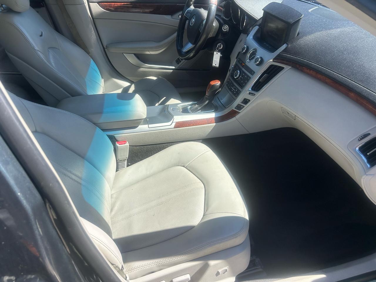 Cadillac CTS Sedan 4dr Sdn 3.0L Luxury RWD 2012