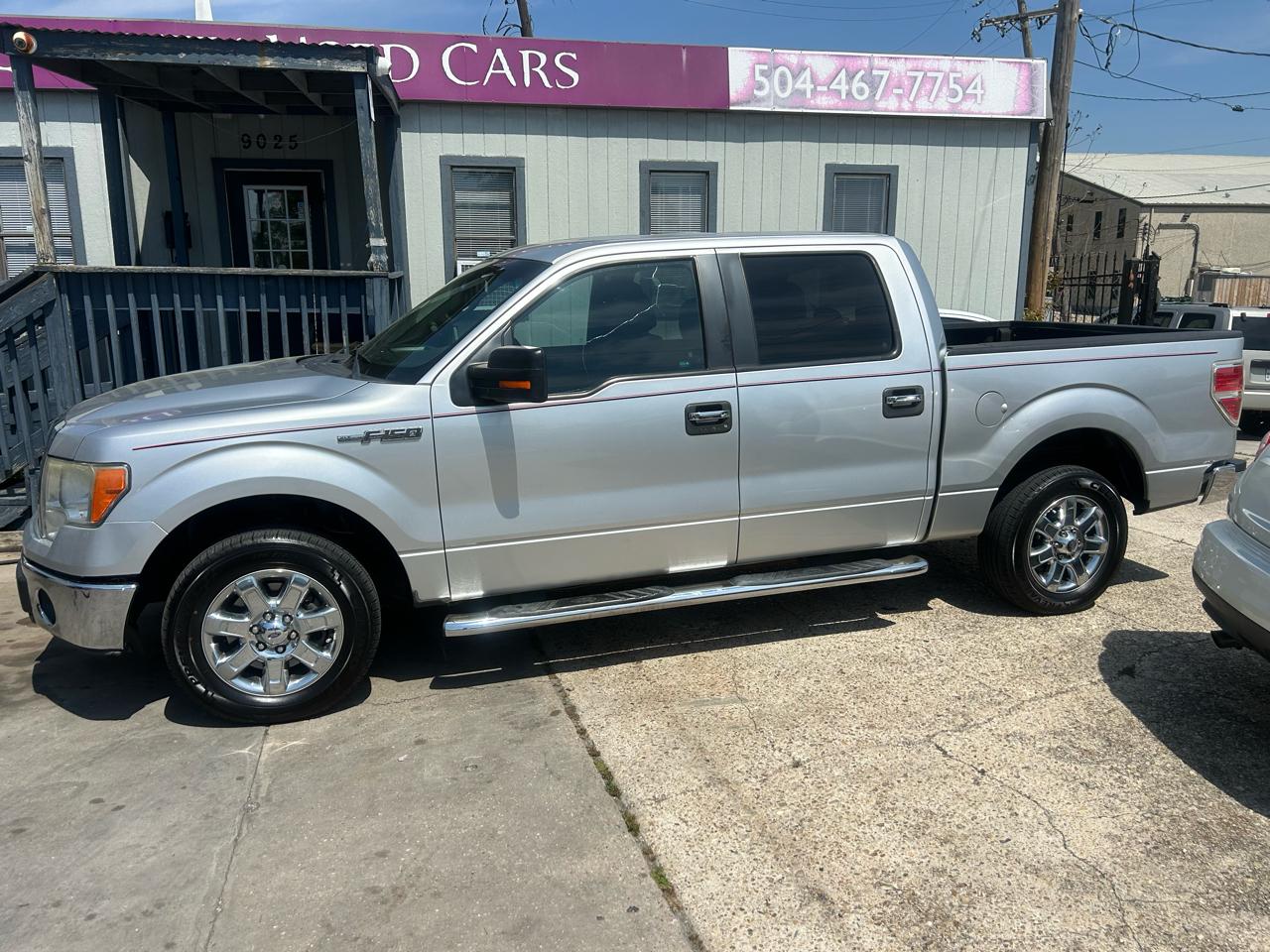 2013 Ford F-150 2WD SuperCrew 145" Platinum