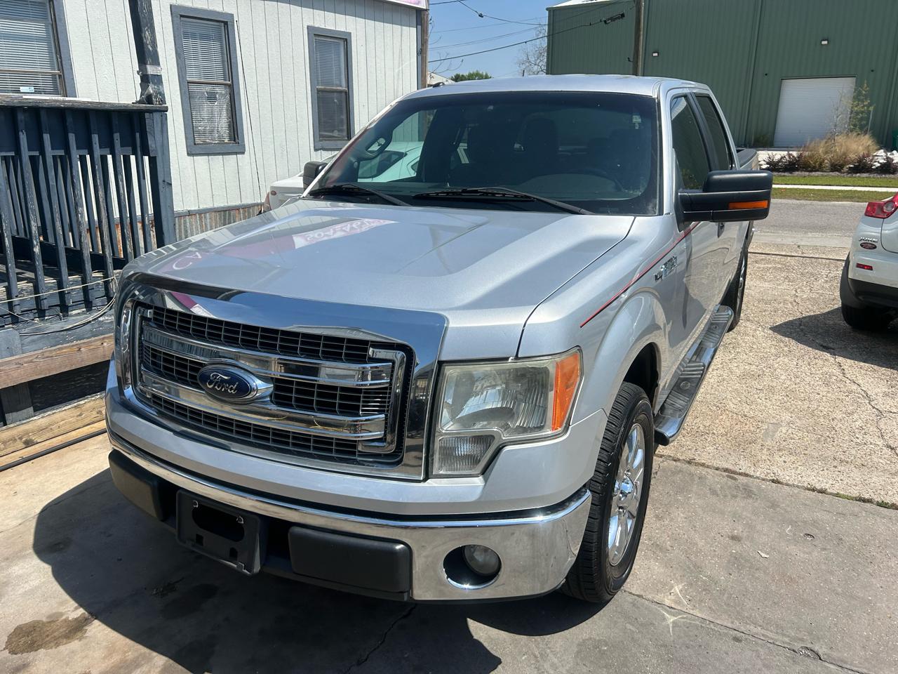 Ford F-150 2WD SuperCrew 145" Platinum 2013