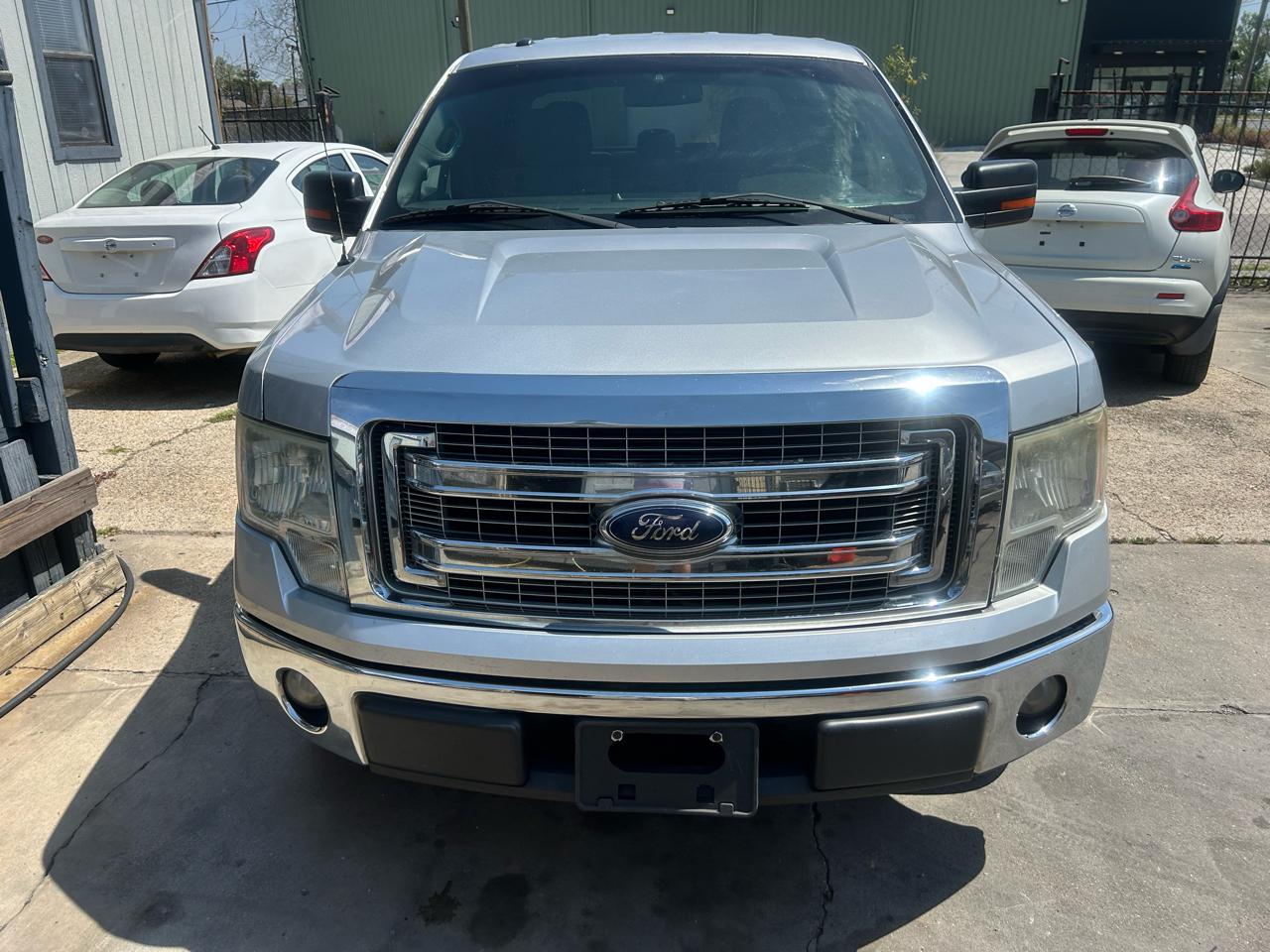 Ford F-150 2WD SuperCrew 145" Platinum 2013