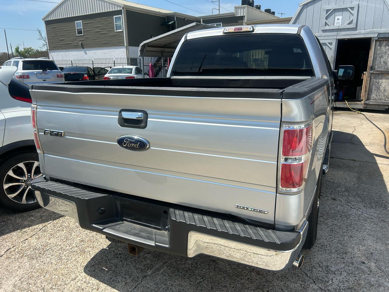 Ford F-150 2WD SuperCrew 145" Platinum 2013