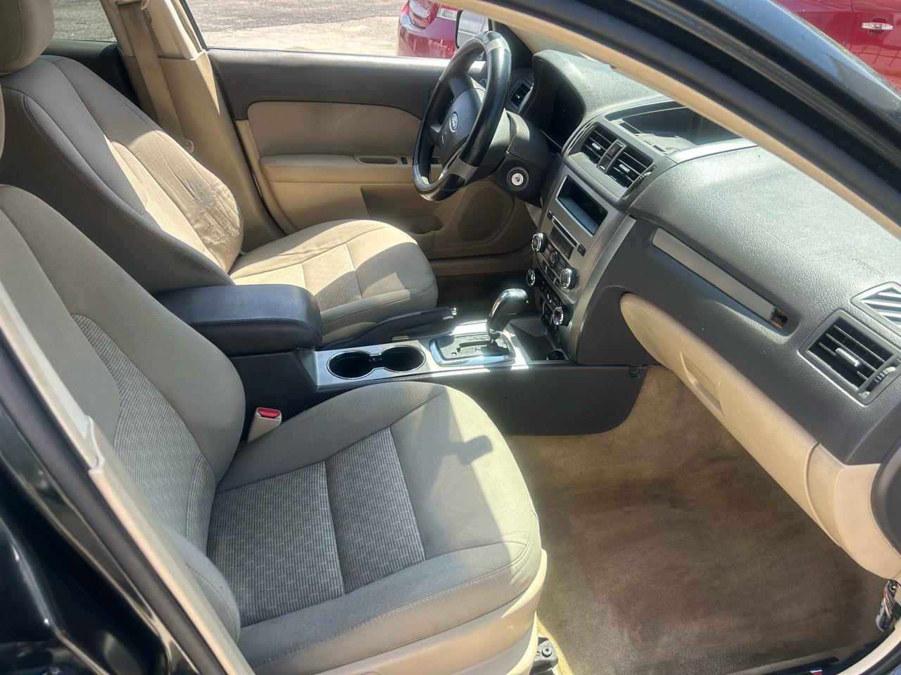 Ford Fusion 4dr Sdn SE FWD 2010