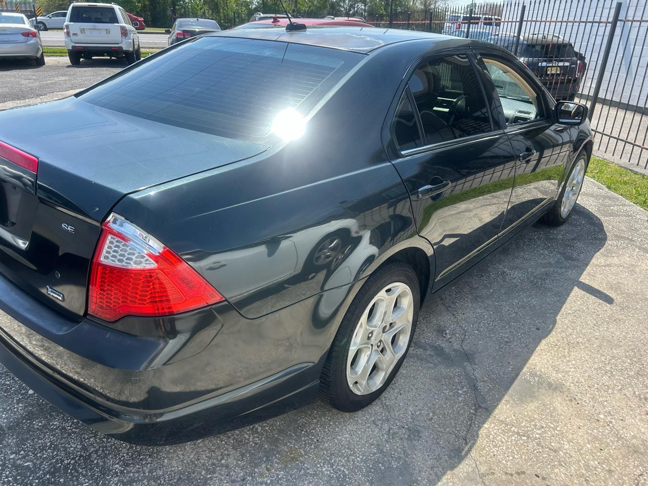 Ford Fusion 4dr Sdn SE FWD 2010