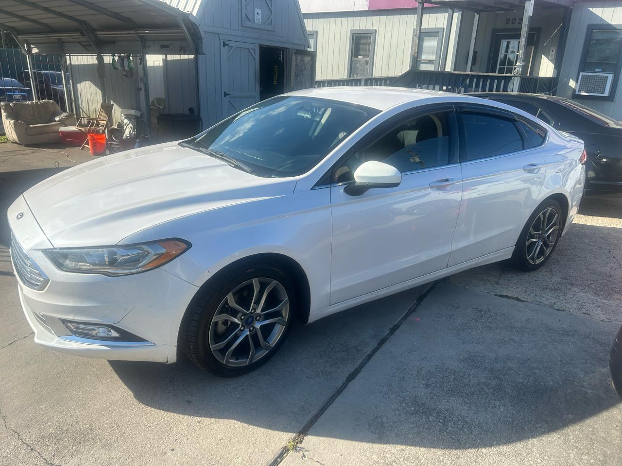 2017 Ford Fusion SE FWD