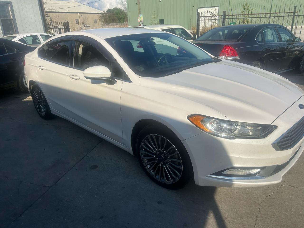 Ford Fusion SE FWD 2017