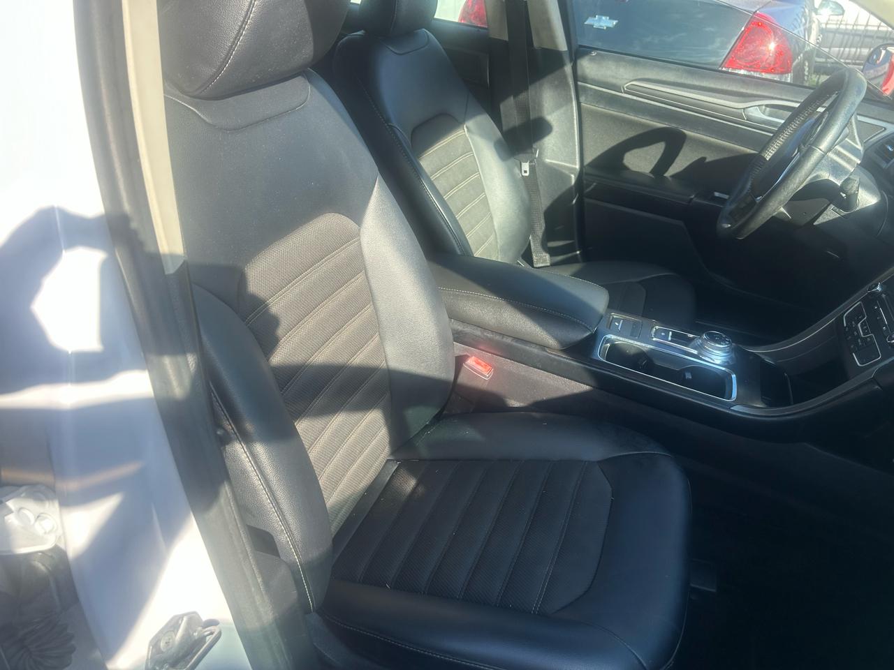 Ford Fusion SE FWD 2017