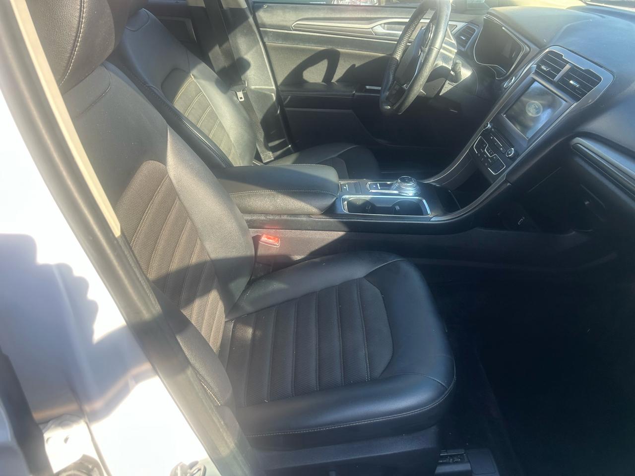 Ford Fusion SE FWD 2017