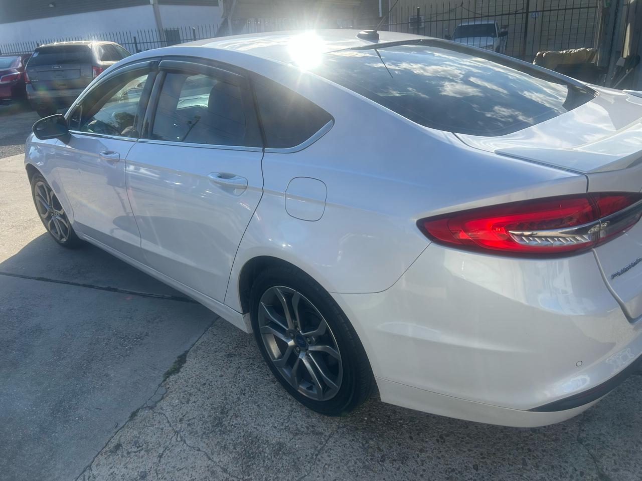 Ford Fusion SE FWD 2017