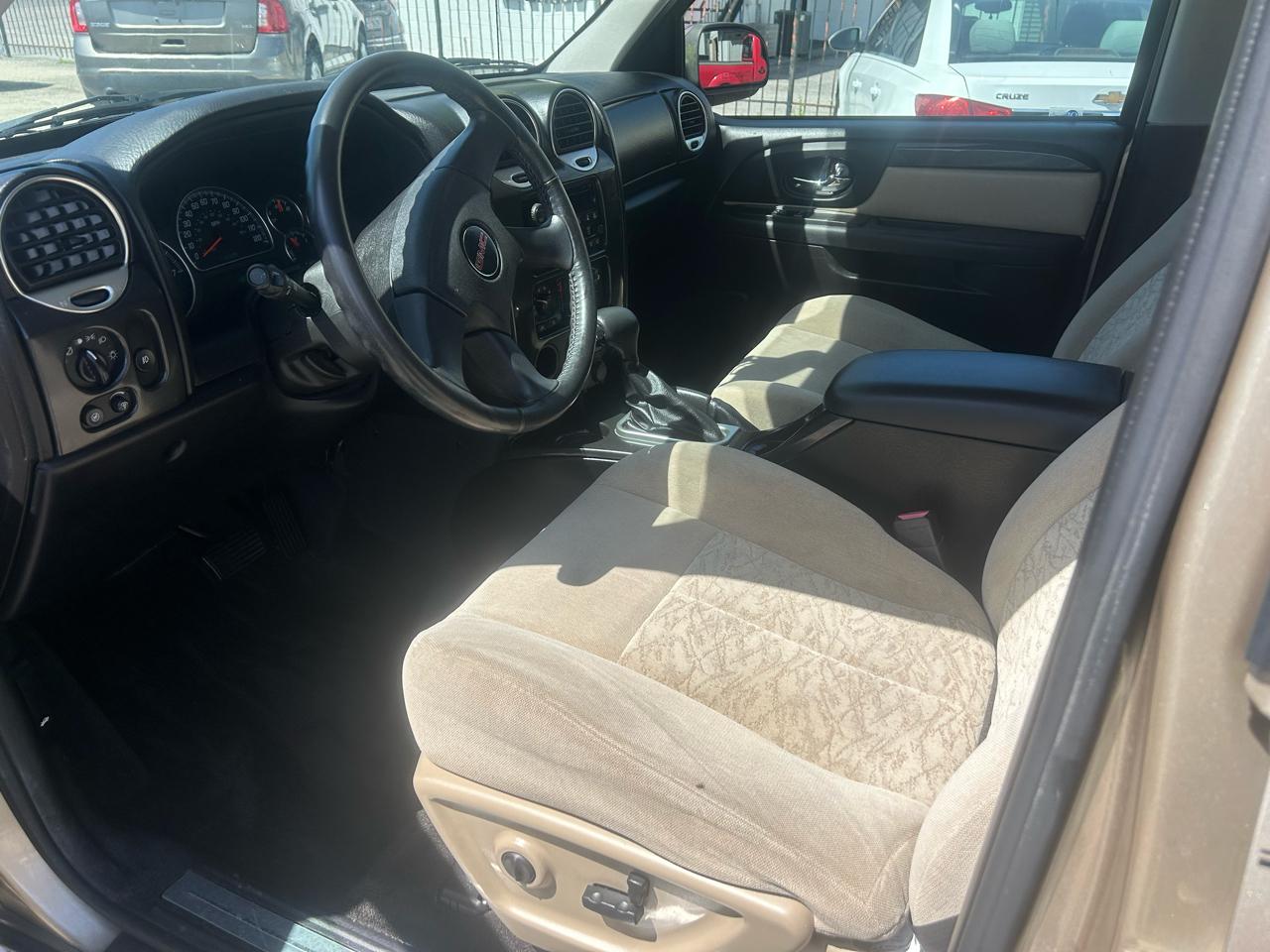 GMC Envoy 4dr 2WD SLE 2005