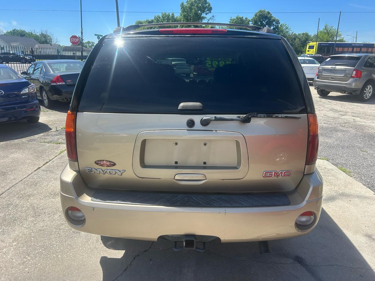 GMC Envoy 4dr 2WD SLE 2005