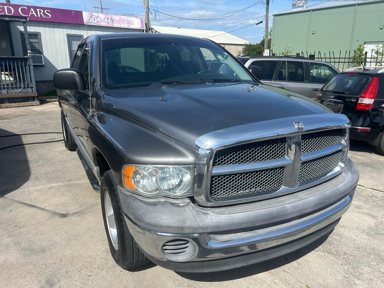 Dodge Ram 1500 4dr Quad Cab 140" WB 2002