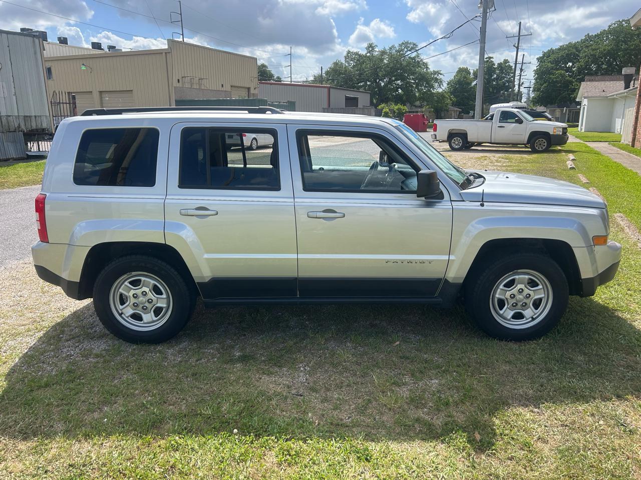 Jeep Patriot FWD 4dr Sport 2013