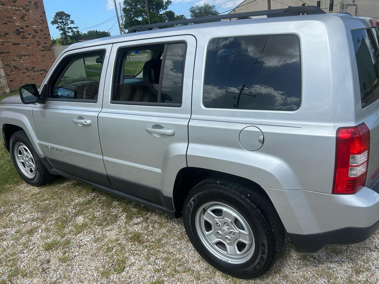 Jeep Patriot FWD 4dr Sport 2013