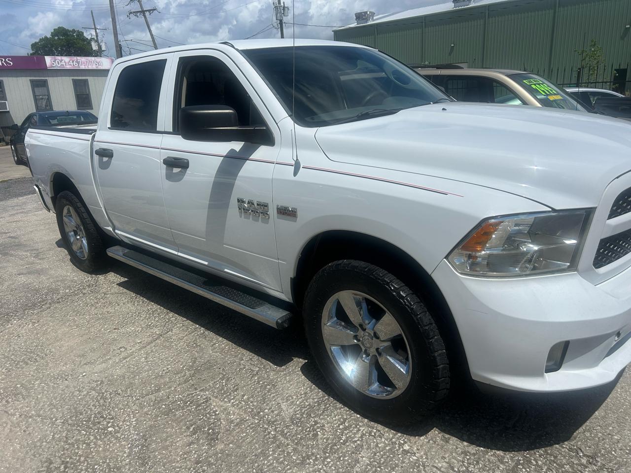 RAM 1500 2WD Crew Cab 140.5" Express 2013
