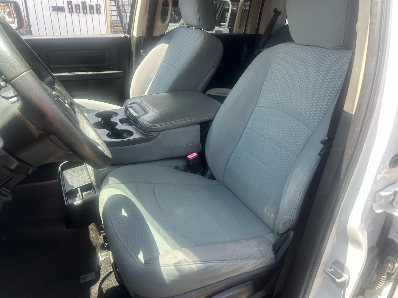 RAM 1500 2WD Crew Cab 140.5" Express 2013