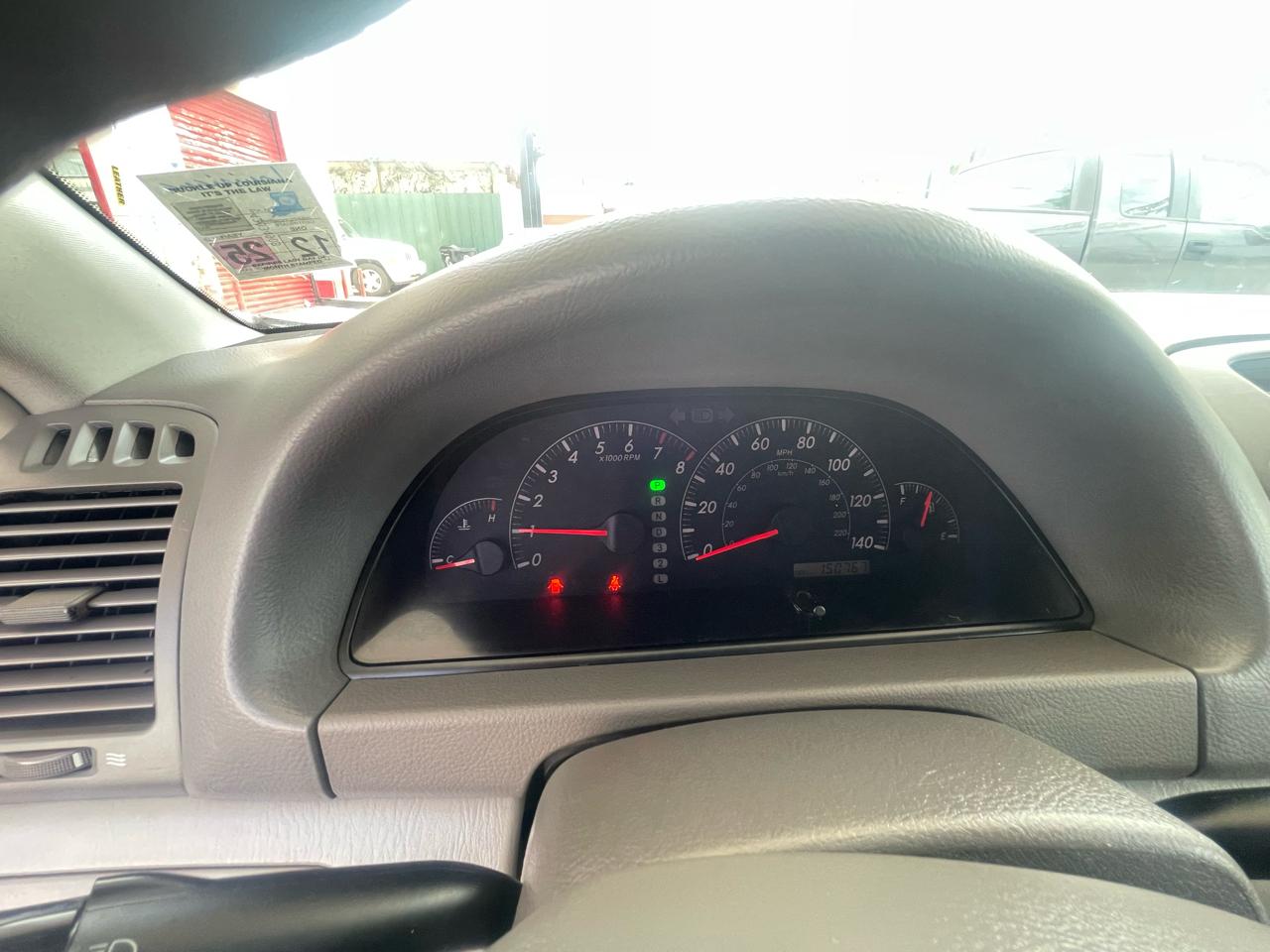 Toyota Camry 4dr Sdn XLE Auto (Natl) 2005