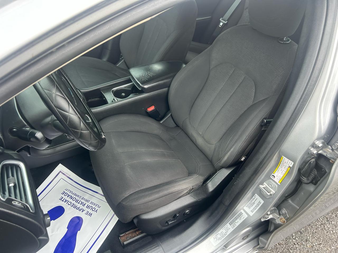 Chrysler 200 4dr Sdn Limited FWD 2015
