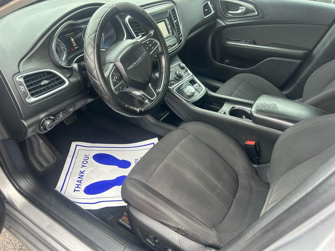 Chrysler 200 4dr Sdn Limited FWD 2015