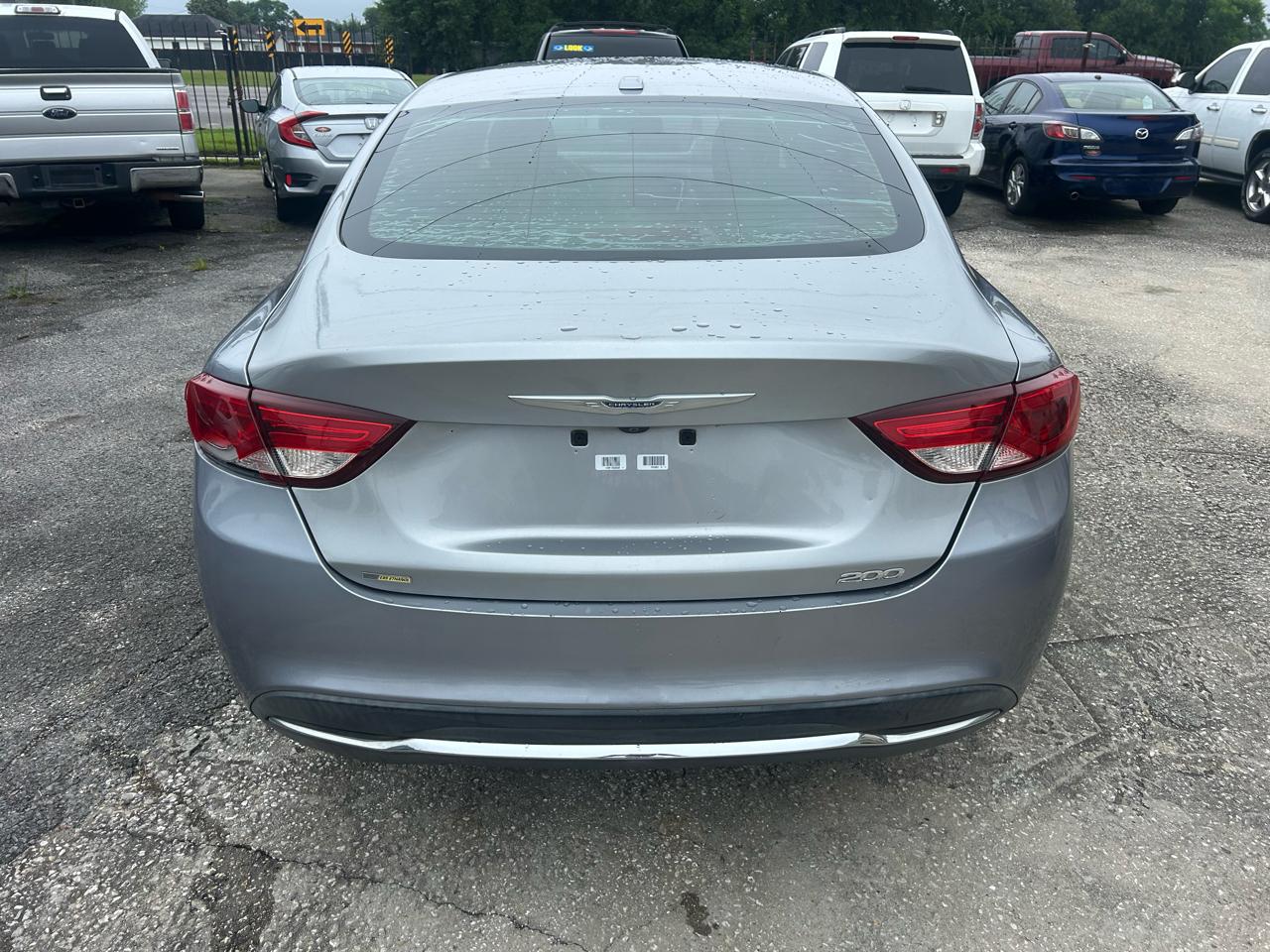 Chrysler 200 4dr Sdn Limited FWD 2015