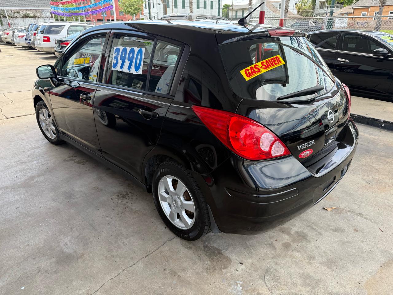 Nissan Versa 5dr HB I4 Auto 1.8 S 2009